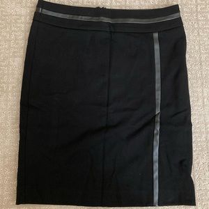 Cache pencil skirt